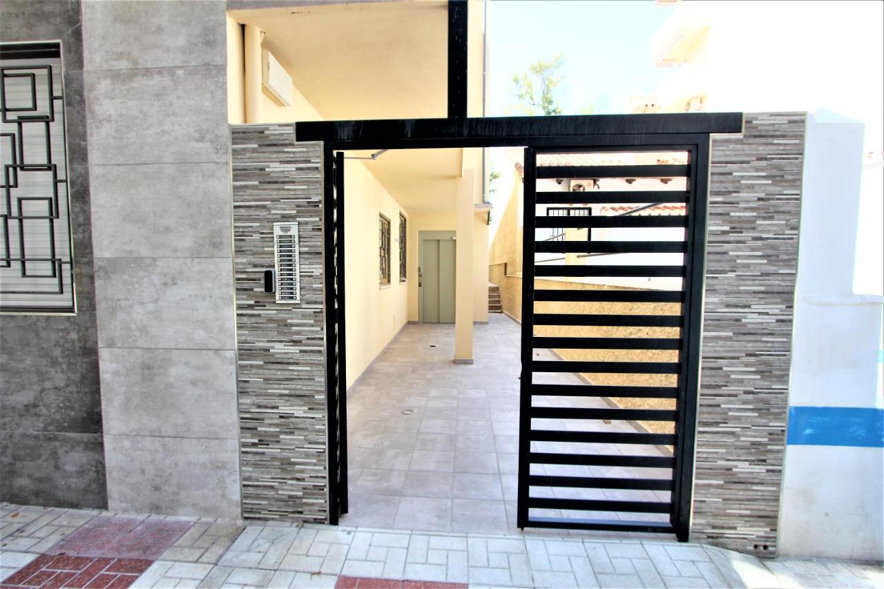 La Carihuela Los Nidos Lägenhet Torremolinos Exteriör bild